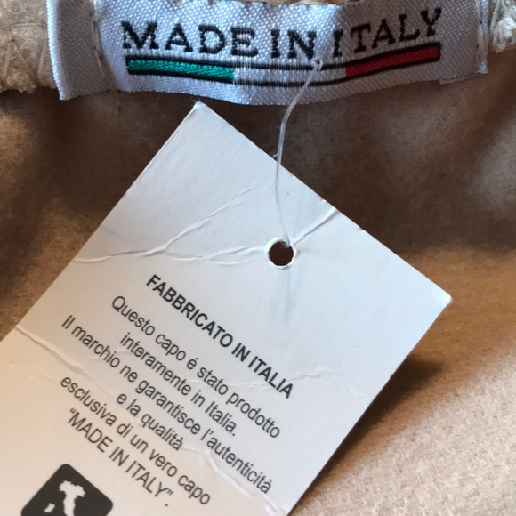 Italy. MODA Cream waterfall coat made in Italy - Picture 5 of 6